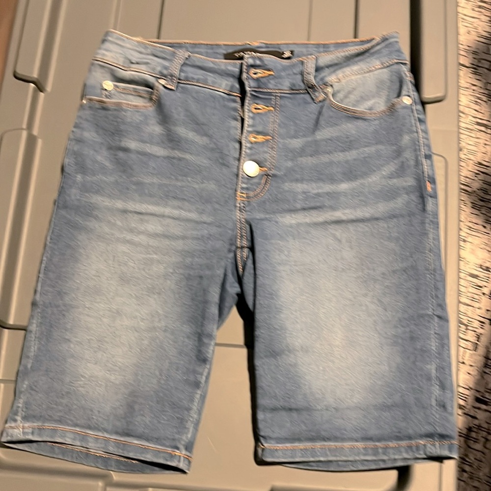 Shorts Bermuda style denim blue